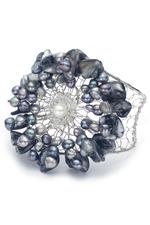 Black pearl flower bracelet