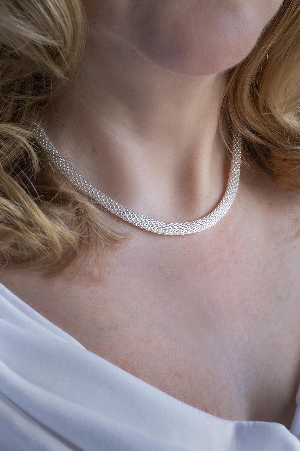 Necklaces > Clasp Silver Chainmail Chocker Necklace at Baronessa